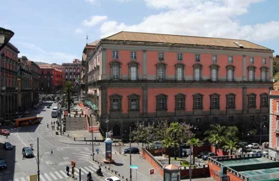 Il Vicoletto Hotel Napoli Bagian luar foto